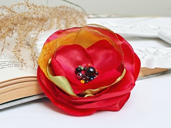 CZERWONA Broszka kwiatek przypinka, prezent dla niej