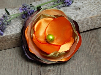 KOLOROWA broszka kwiatek - pomarańczowa